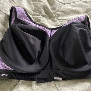 Ladies Glamorise sports bra size 36F, only worn a couple times.